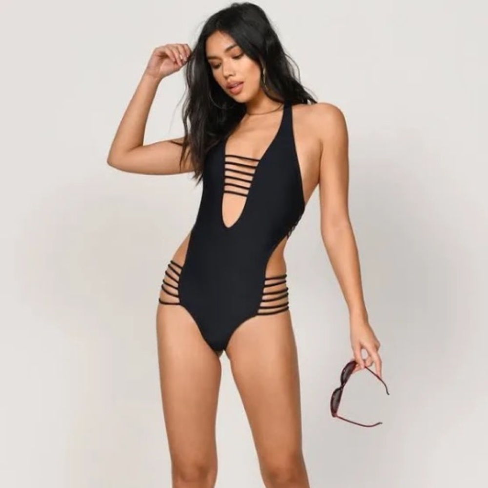 NWT Fine Line Black Monokini
